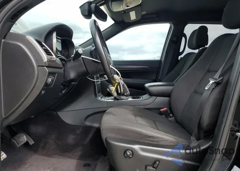 2018 Jeep Grand Cherokee Laredo из США, поврежденный, VIN 1C4RJFAG7JC147953